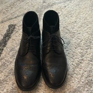 Men’s black dress shoes